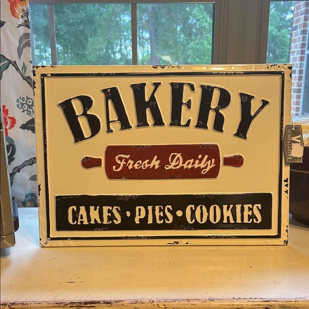 Vintage-Style Bakery Wall Sign - Cream, Black & Red